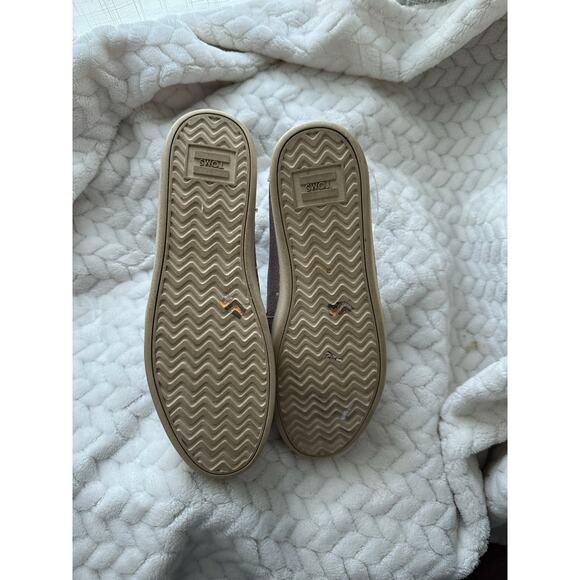 Tom’s metallic pink suede shoes size 8.5 medium - Picture 8 of 10